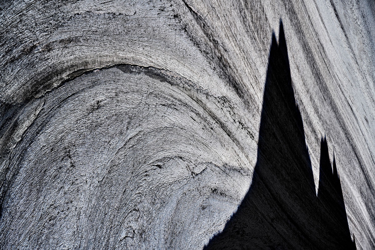 © Jim Lamont, A shadow falls on the Lowell Glacier