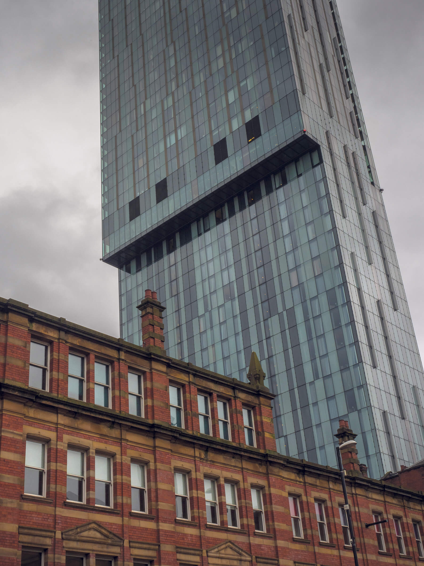 Skyscraper photographed with standard lens